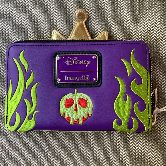 Loungefly Disney Snow White Evil Queen Sequin Cosplay Zip Around Wallet - Picture 2 of 16